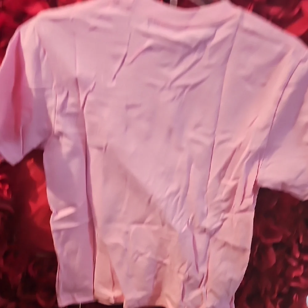Sanrio NWT Kids Pink Graphic T-Shirt Size Small
